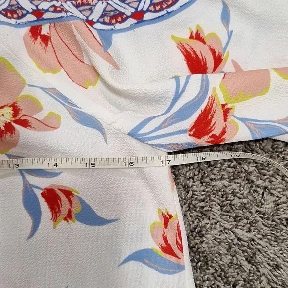 Flying Tomato cold shoulder blouse top - short sleeve - S white floral - Picture 3 of 7